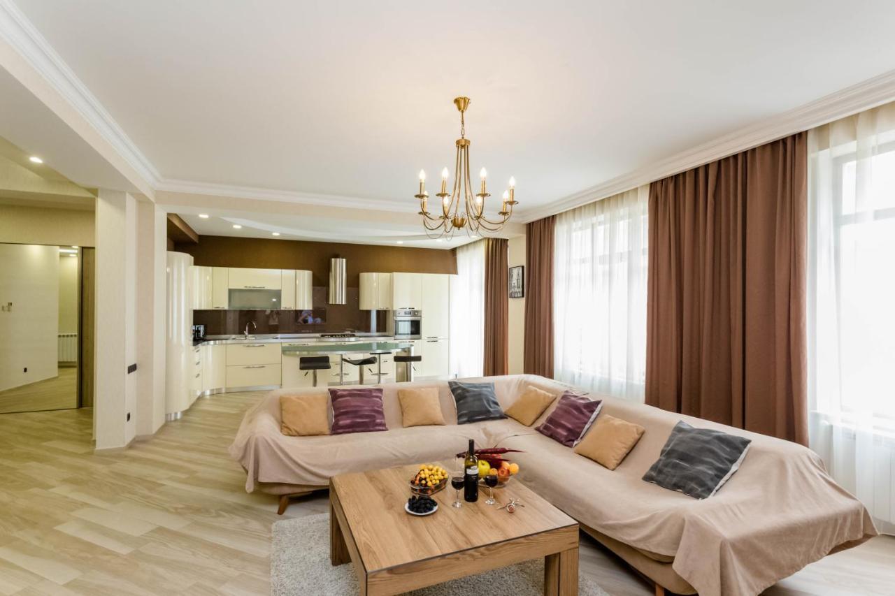 Rustaveli Residence III تبليسي المظهر الخارجي الصورة